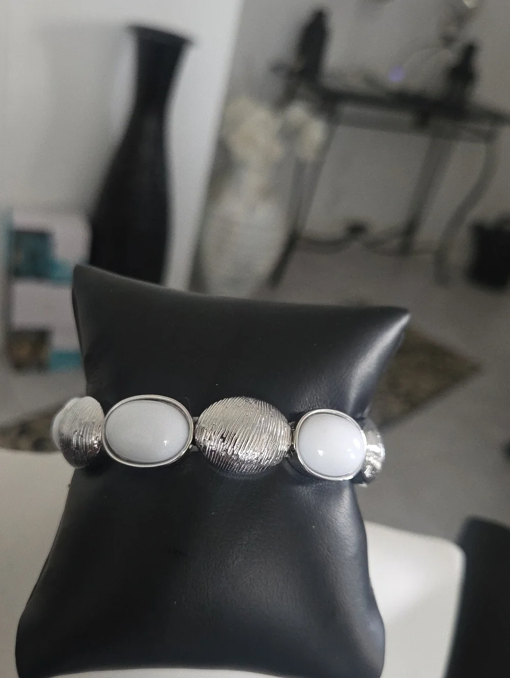 Paparazzi Decadently Dewet White Bracelet NWT